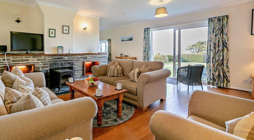 Photo of 4 Bed in Wadebridge