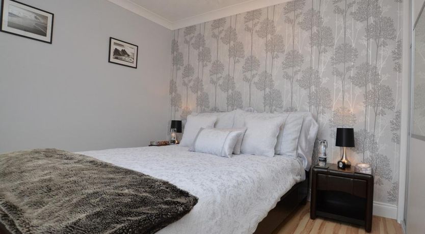 Photo of 1 Bed in Eastcott