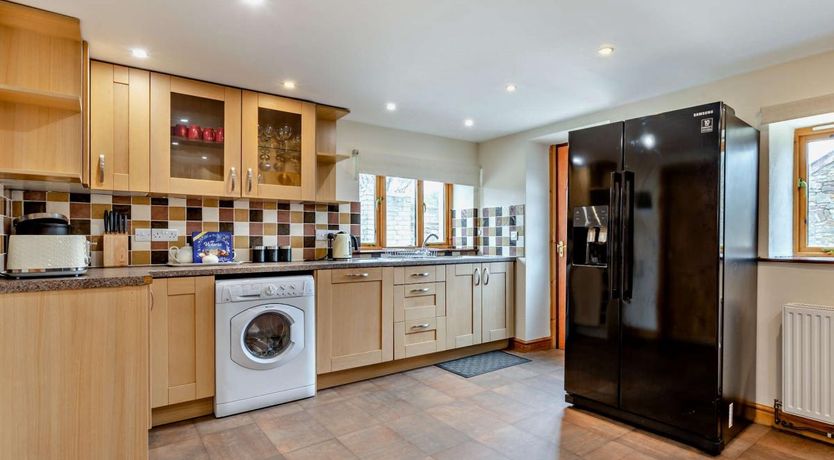 Photo of 6 Bed in Kilkhampton