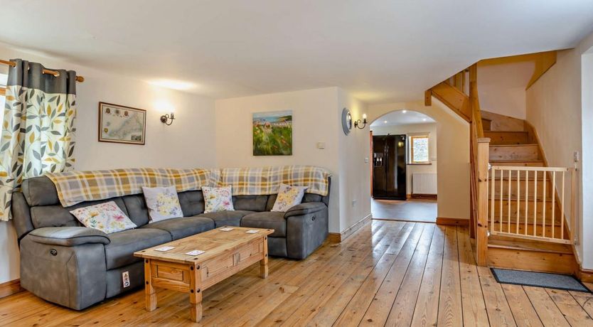 Photo of 6 Bed in Kilkhampton