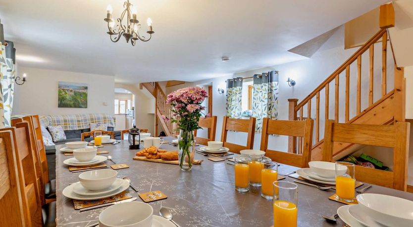 Photo of 6 Bed in Kilkhampton