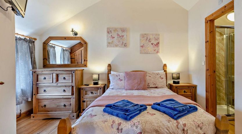 Photo of 6 Bed in Kilkhampton