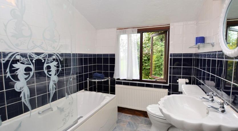 Photo of 2 Bed in Bude