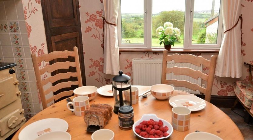 Photo of 2 Bed in Bude