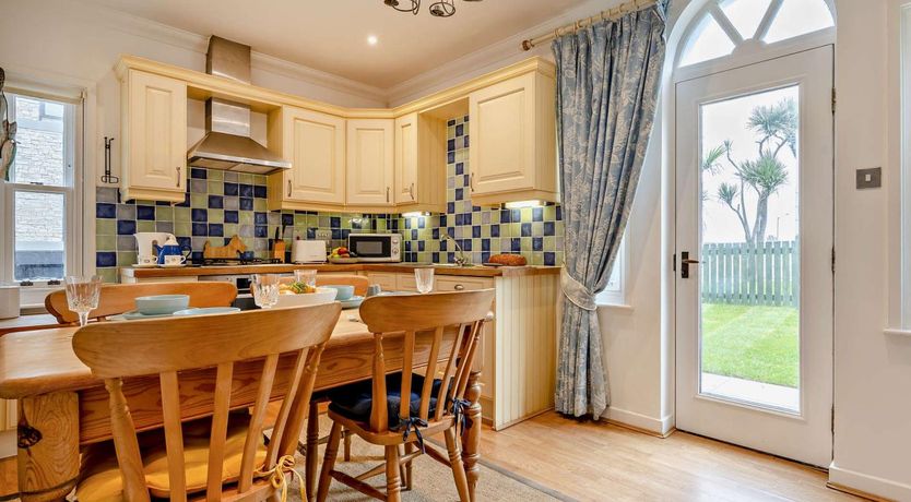 Photo of 2 Bed in Newquay