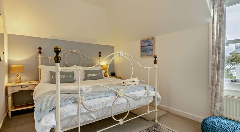 Photo of 2 Bed in Newquay