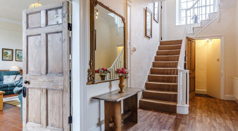 Photo of 4 Bed in Sladesbridge