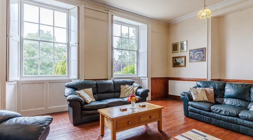 Photo of 4 Bed in Sladesbridge