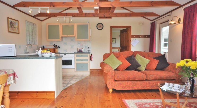 Photo of 1 Bed in Two Waters Foot