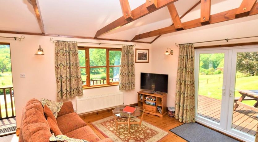 Photo of 1 Bed in Two Waters Foot