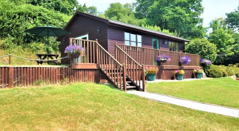 Photo of 1 Bed in Two Waters Foot