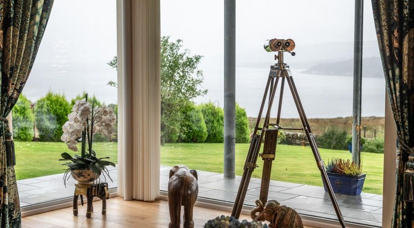 Photo of 2 Bed in Cove