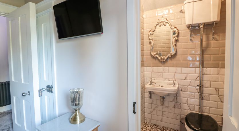 Photo of Twisted Chimneys