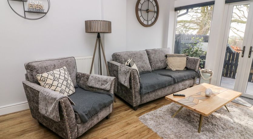 Photo of 5 Lake House