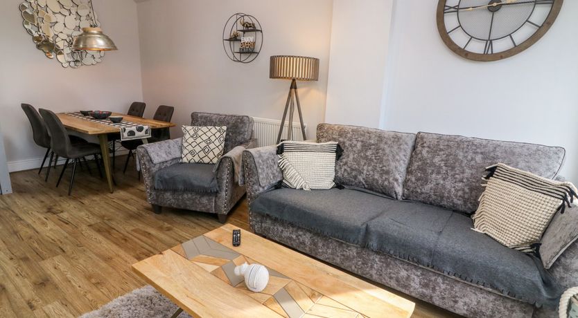 Photo of 5 Lake House