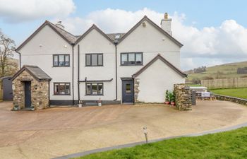 Cefn Nannau Holiday Cottage