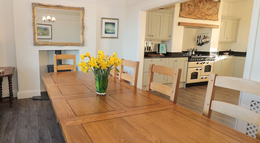 Photo of Whinstones at 4 The Villas