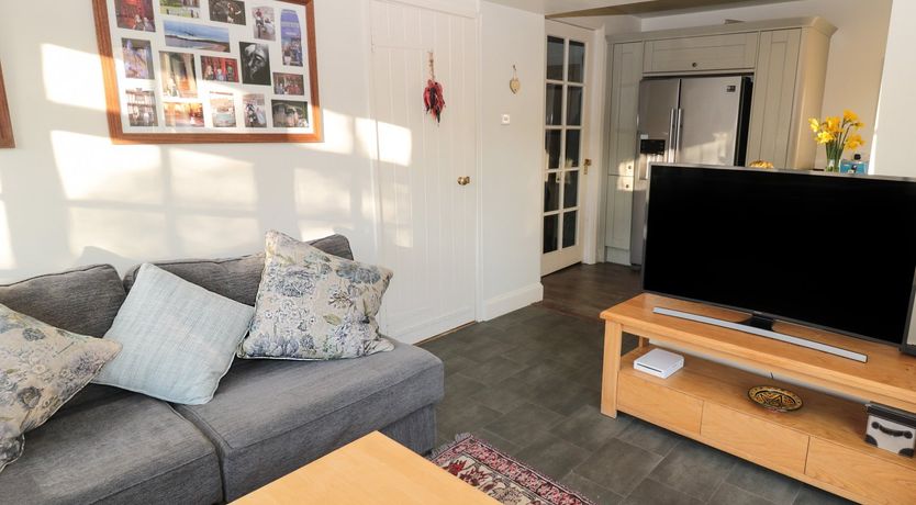 Photo of Whinstones at 4 The Villas