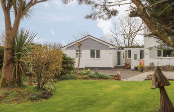 Chycoose Holiday Cottage