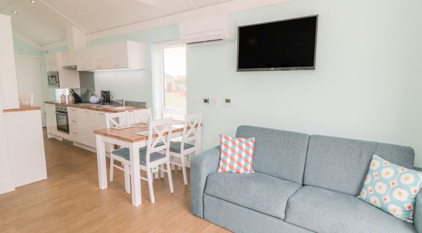 Photo of Shore Thing 280