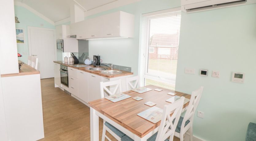 Photo of Shore Thing 280