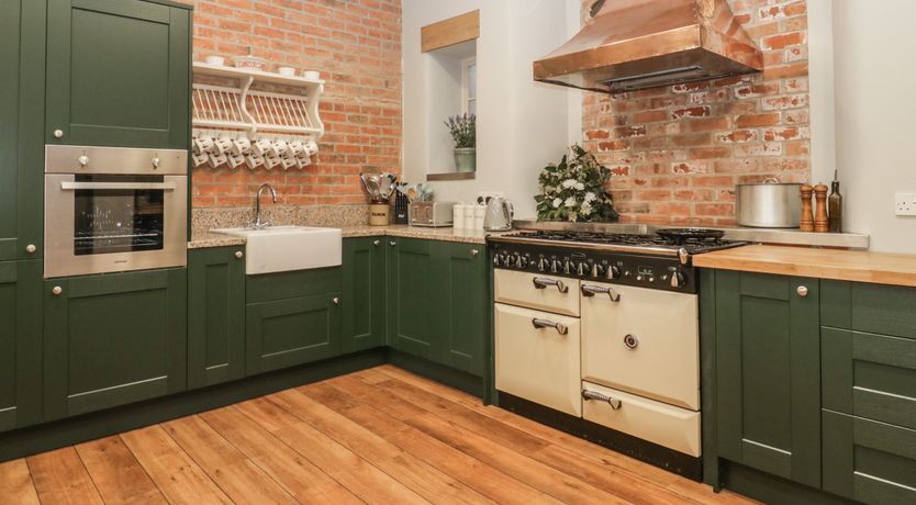 Photo of Milton Manor