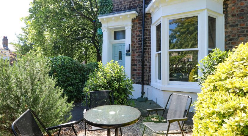 Photo of Baggergate House