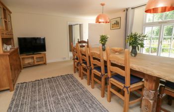 9 Copes Gardens Holiday Cottage