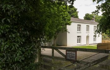 9 Copes Gardens Holiday Cottage