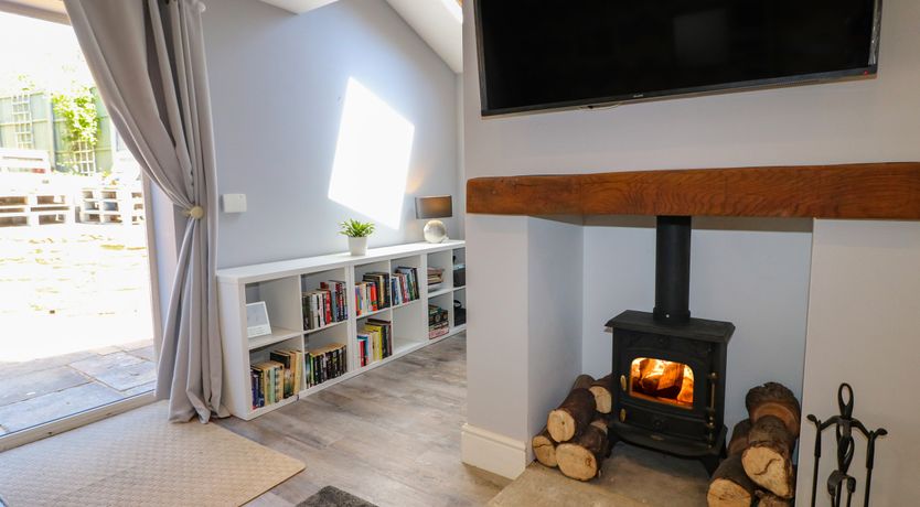 Photo of 2 Snape Hill