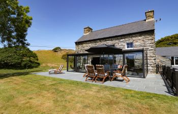 Garth Morthin The Farmhouse Holiday Cottage