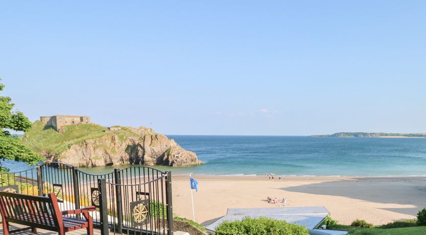 Photo of 6 South Beach Court