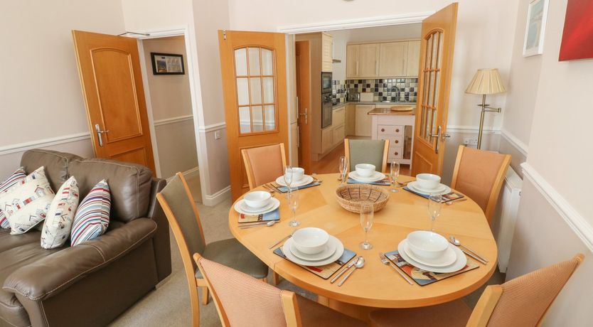 Photo of 6 South Beach Court