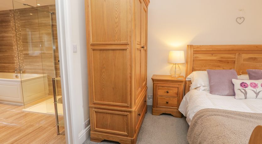 Photo of Holly Tree Cottage