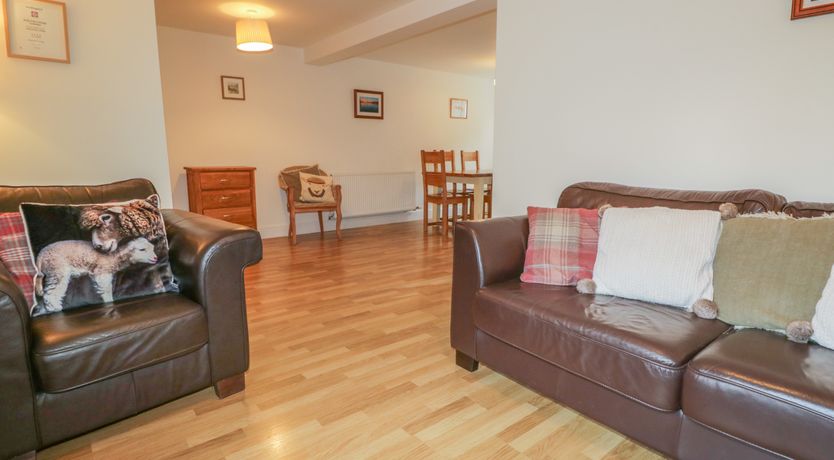Photo of Holly Tree Cottage