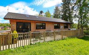 Photo of Broken-Sky Lodge