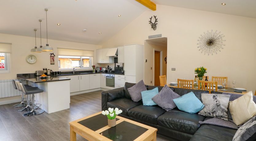 Photo of Broken-Sky Lodge