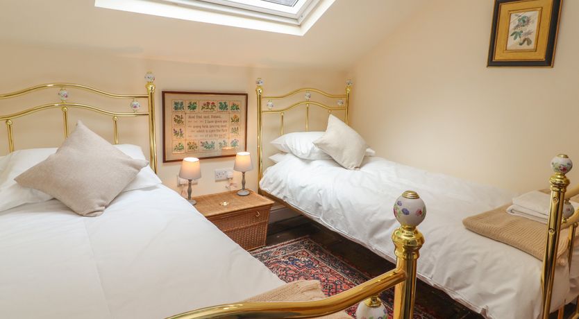 Photo of Cwmalis Hall