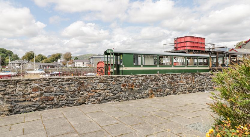 Photo of 1 South Snowdon Wharf