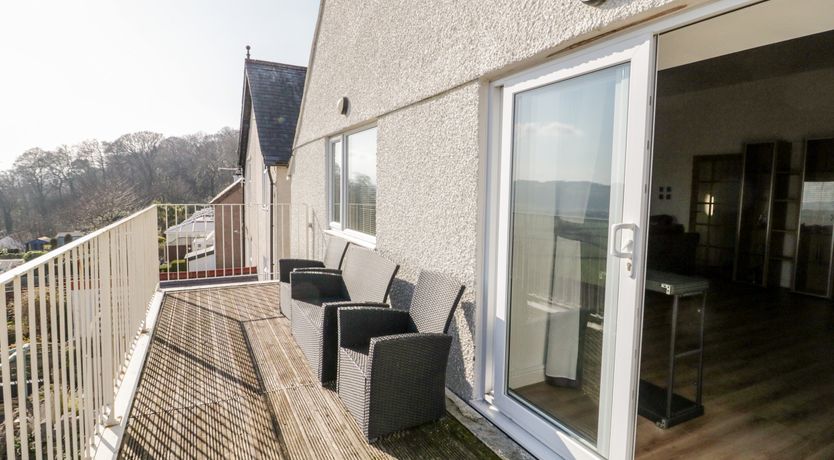 Photo of Saron Chapel