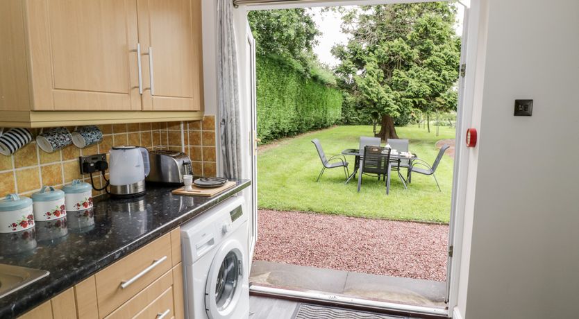 Photo of Byefield Lodge