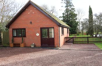 Byefield Lodge Holiday Cottage