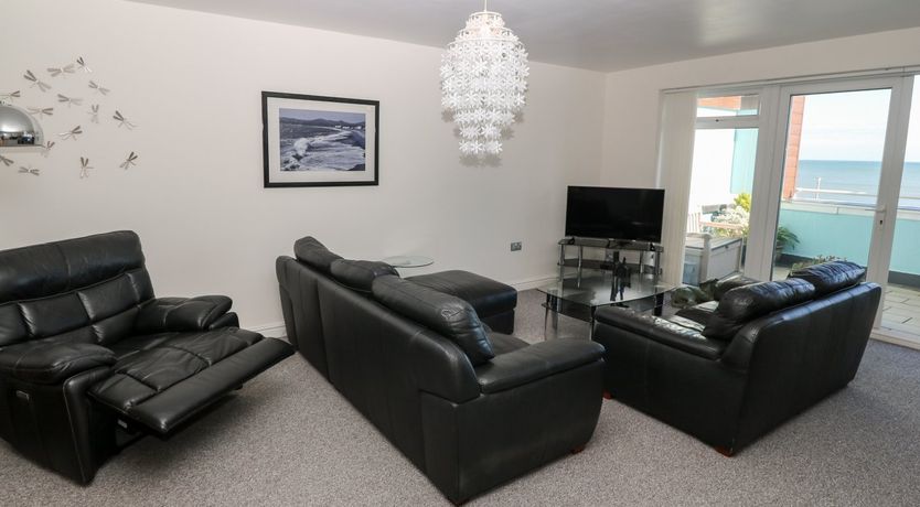 Photo of Sea View Apartment