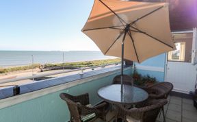 Photo of Sea View Apartment