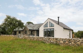 Pen Y Cefn Holiday Cottage