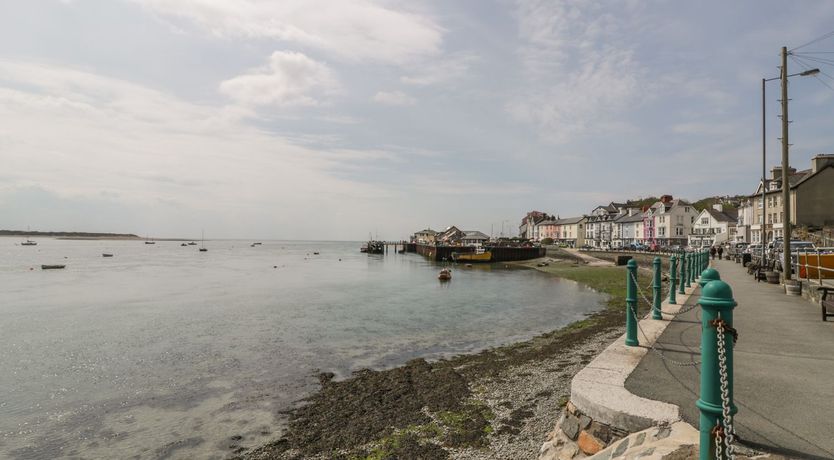 Photo of The Look Out