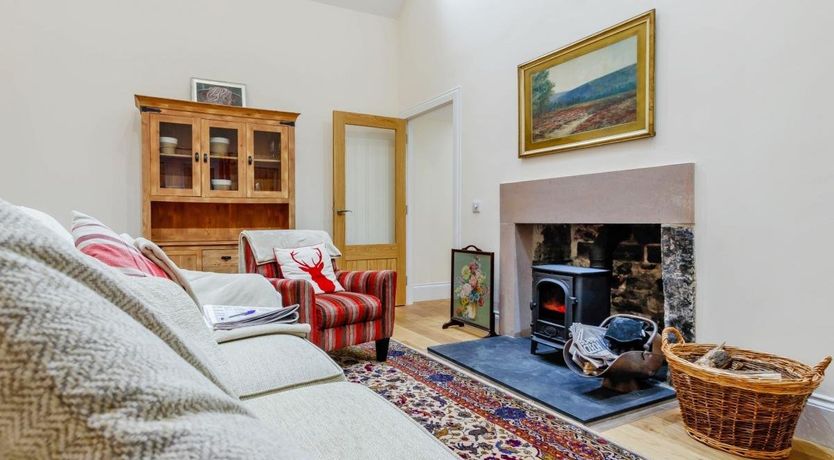 Photo of 1 Bed in Montrose