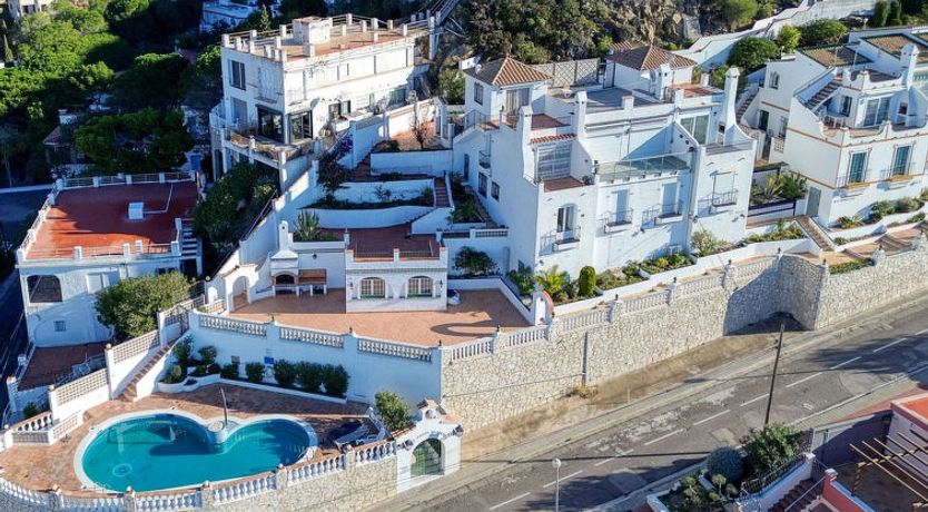 Photo of Los Geranios