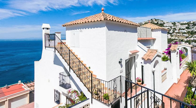 Photo of Los Geranios