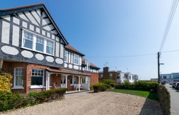 Saxon House Holiday Cottage